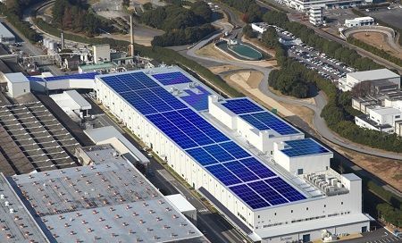 Installation d'un système photovoltaïque de toit à l'usine Okazaki au Japon Installation d'un système photovoltaïque de toit à l'usine Okazaki au Japon