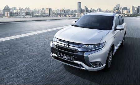 Outlander PHEV 2020 : évolution du SUV hybride rechargeable de Mitsubishi Motors Outlander PHEV 2020 : évolution du SUV hybride rechargeable de Mitsubishi Motors