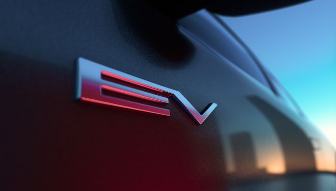SUV FAMILIAL 100% ÉLECTRIQUE Image teaser du nouvel Eclipse cross avec un badge EV