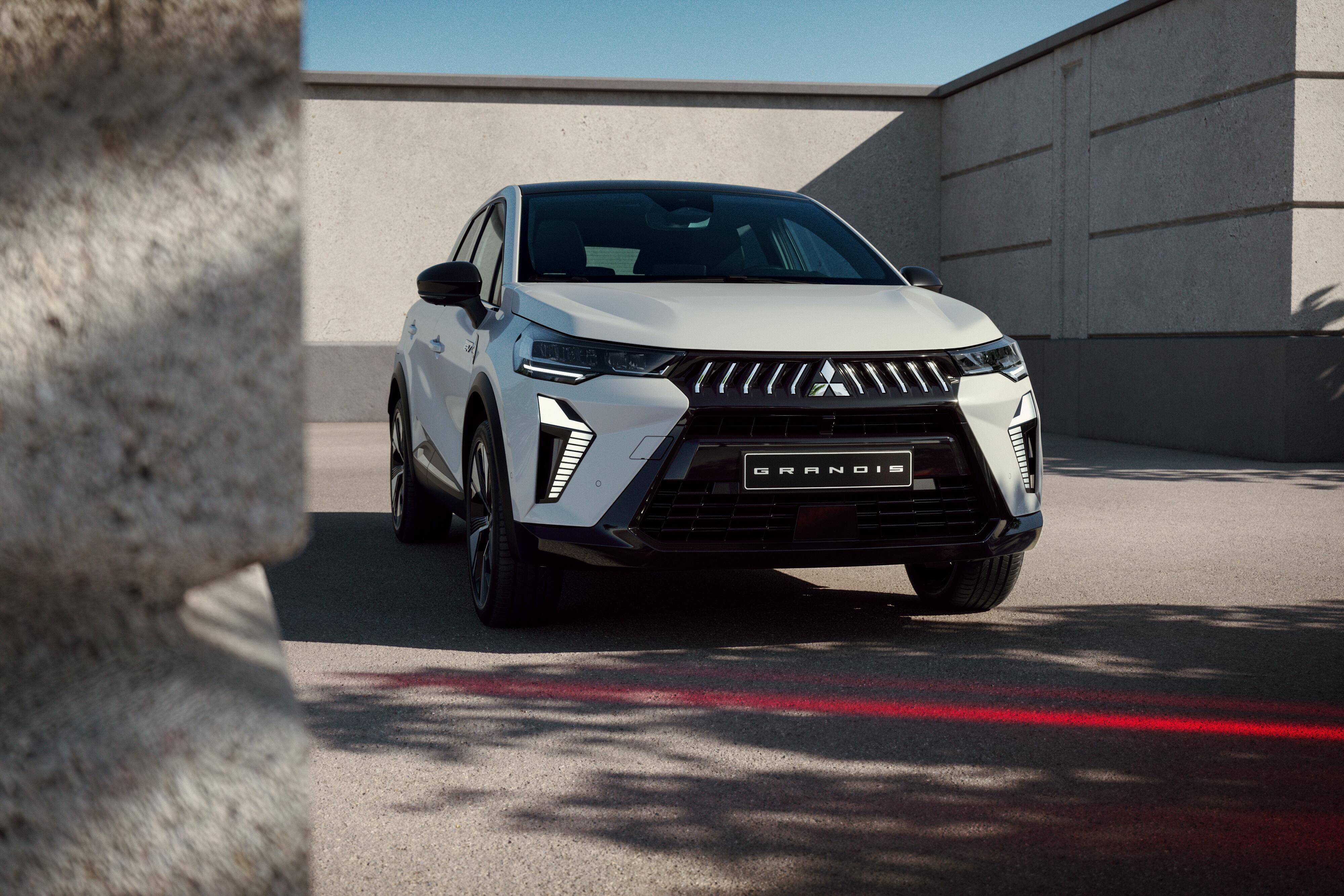 LE NOUVEAU SUV FAMILIAL LE NOUVEAU SUV FAMILIAL